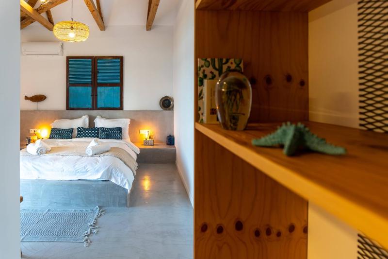 Queen Room with Sea View image 2
