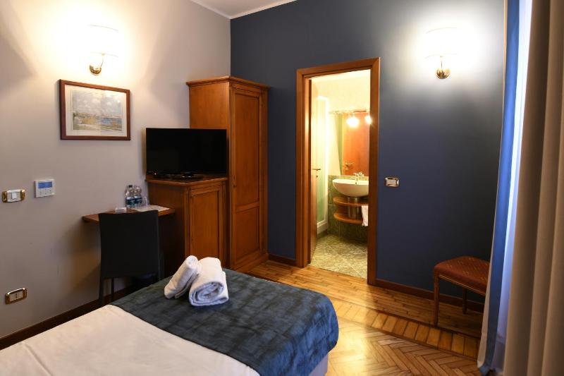 Single Room image 1