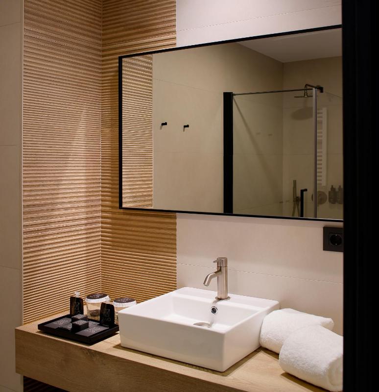 Nuvo Hotel Boutique - image 3