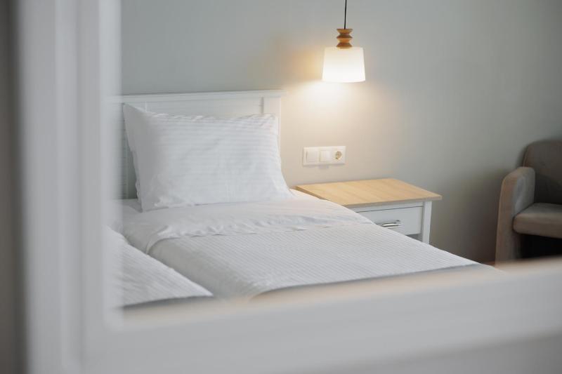 Standard Single Room with Mountain View image 1