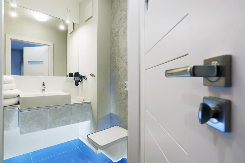 Apartment image 3