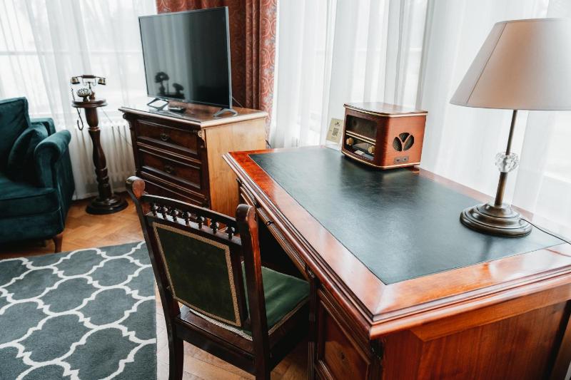 Deluxe Apartment image 1