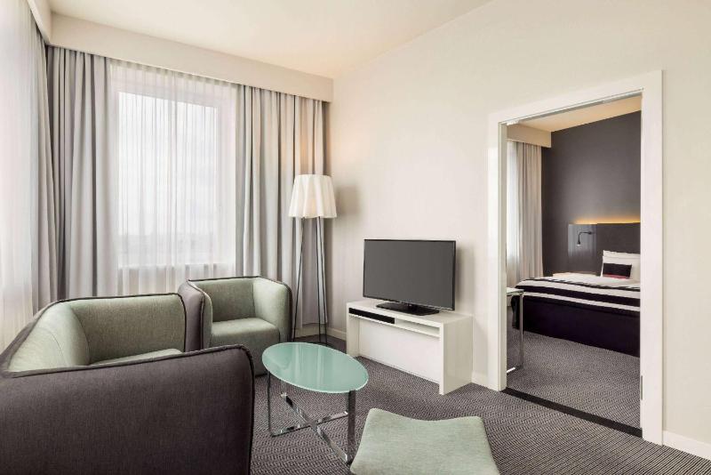 Junior Double Suite image 1