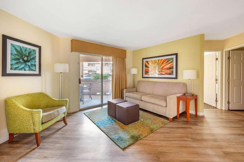 Hilton Vacation Club Desert Retreat Las Vegas - image 6