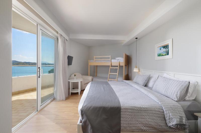Family Room with Side Sea View image 1