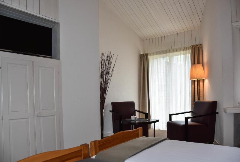 Single Room image 4