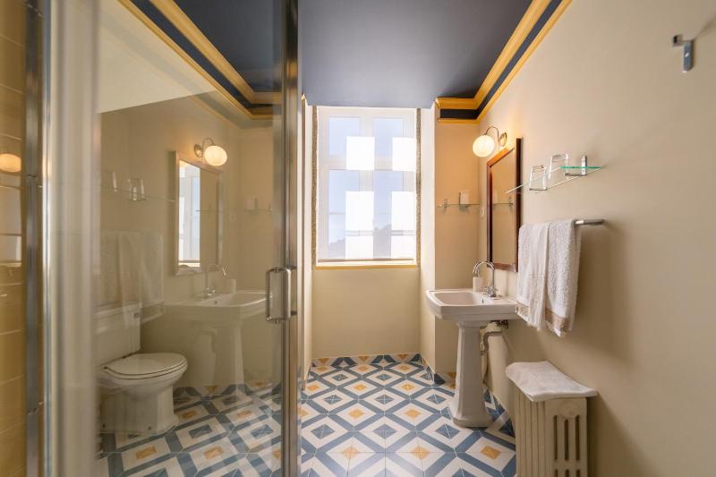 Standard Double Room image 2
