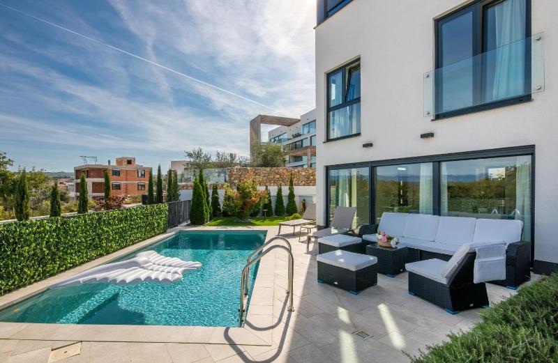 Apartment Sofija with Pool - image 23