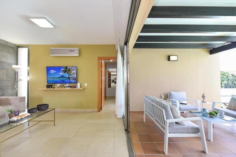 Sunny Vista by VillaGranCanaria - image 7