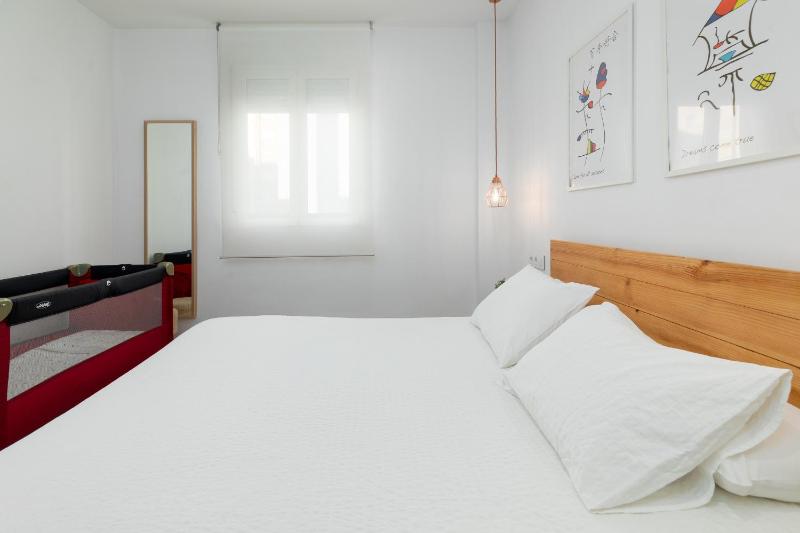 ApartUP Valencia Opera - image 15