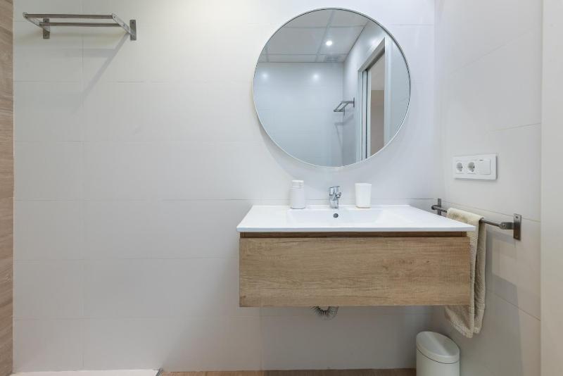 ApartUP Valencia Opera - image 7