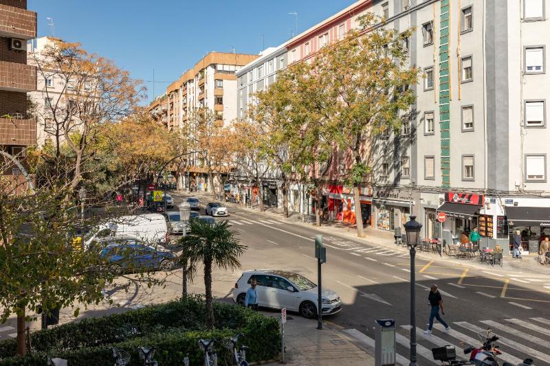 ApartUP Valencia Opera - image 13