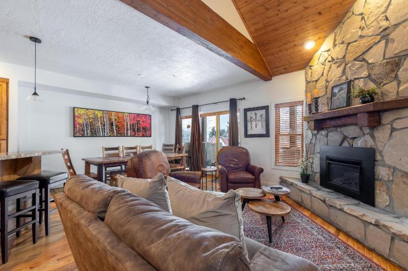 Three-Bedroom Apartment image 1