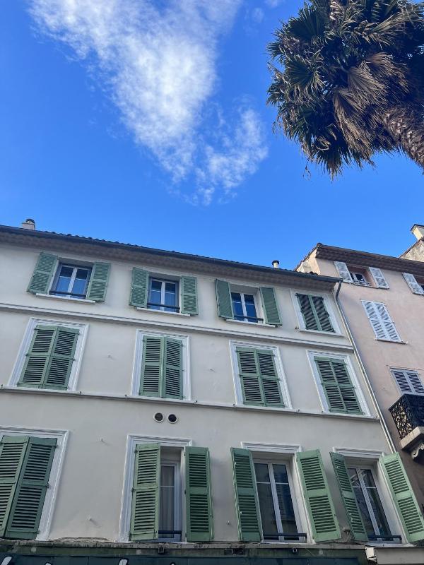 Greyson apartment 3 from Palais by Welcome to Cannes - image 9