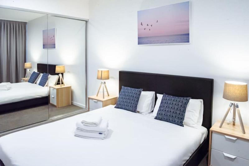 Ideal Cozy 1BR for your Urban Escape in Gabba - image 7