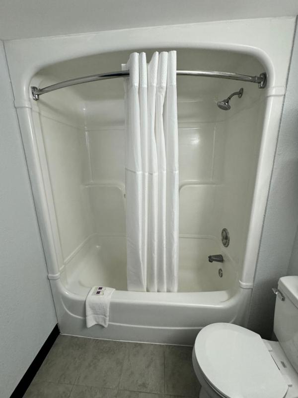 Deluxe King Room - Non-Smoking image 1