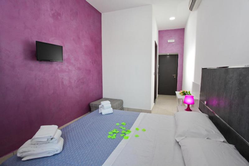 Triple Room with View image 2