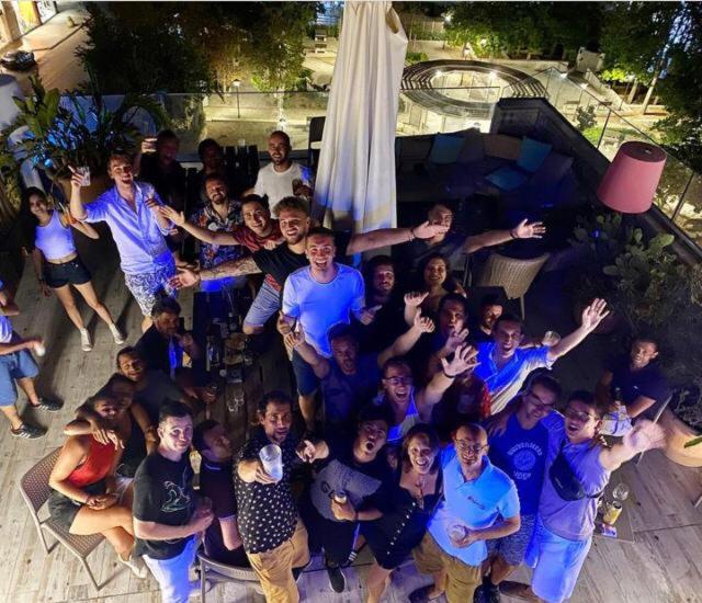 Marco Polo Party Hostel - image 1