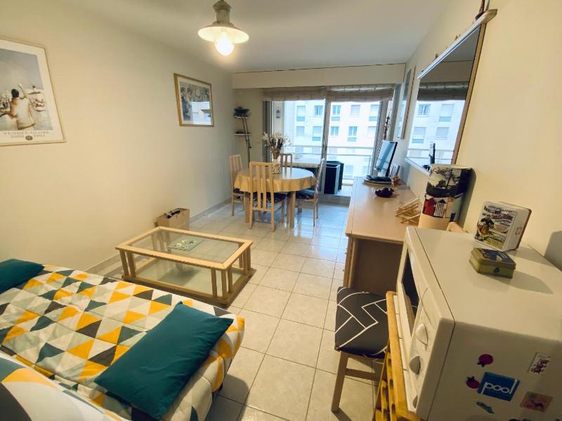 Appartement T3 Lumineux avec Balcon Garage et Wi-Fi - Plage et Commerces à Proximité - FR-1-92-561 - image 7