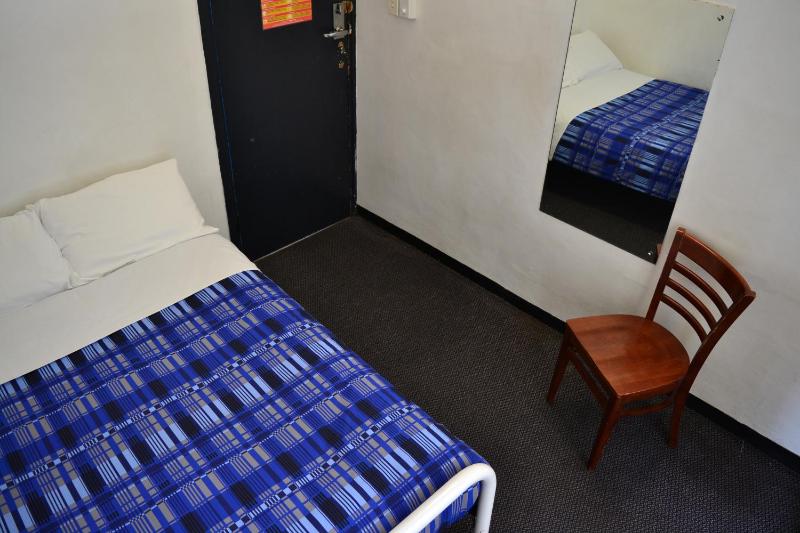 Double Room with Shared Bathroom image 4