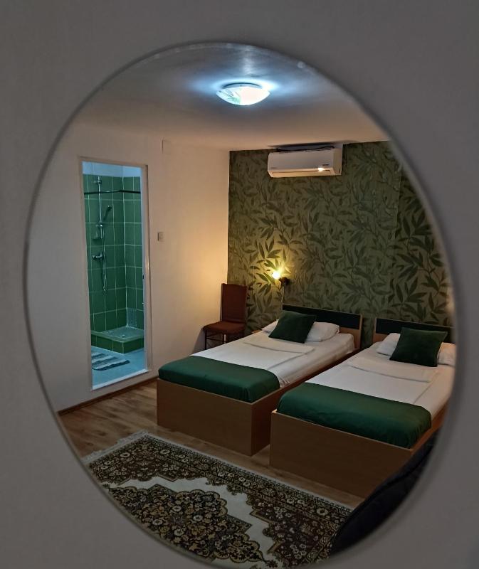 Triple Room with Garden View image 3
