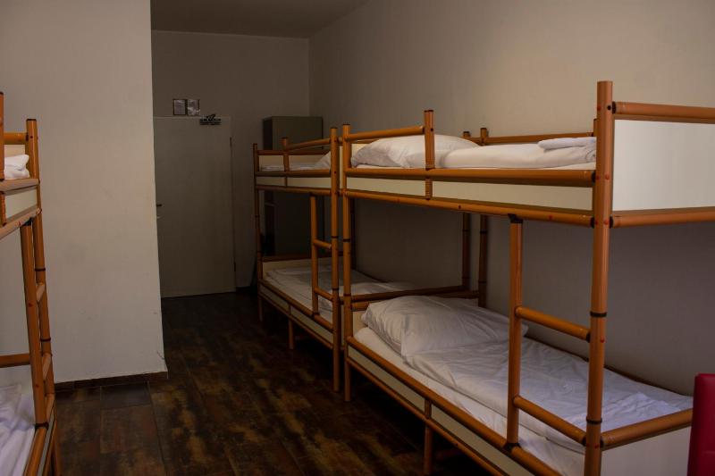 Dormitory Room (5 People) with Bathroom image 3