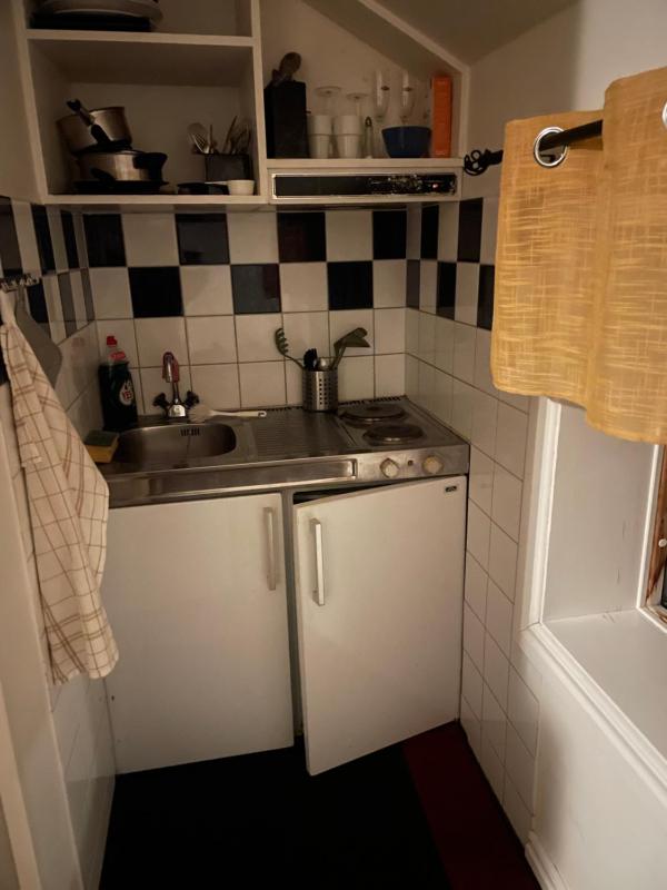 One-Bedroom Apartment image 2
