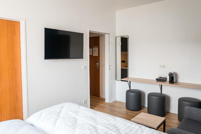 Antares Apartments - image 8