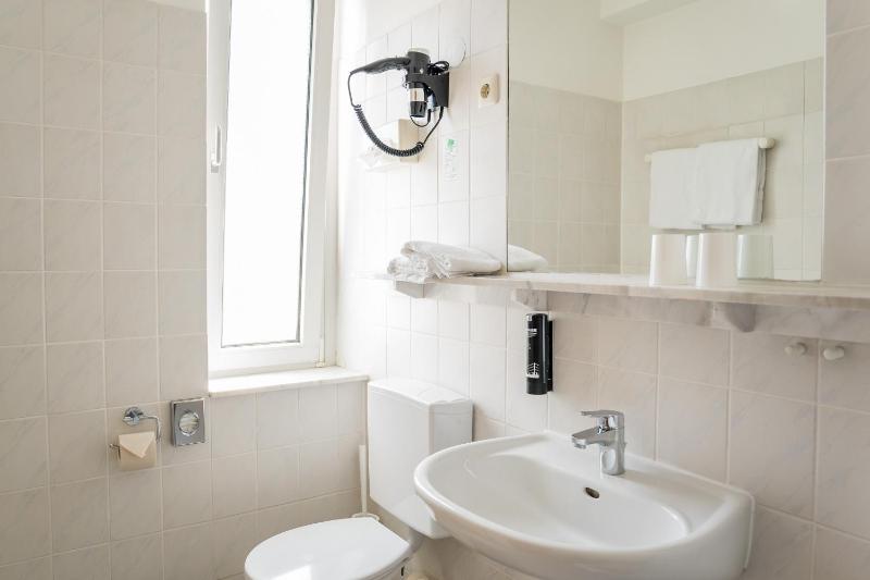 Antares Apartments - image 20