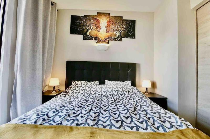 Family Oasis: Year-Round Beachside Apartments in Lloret de Mar Images
