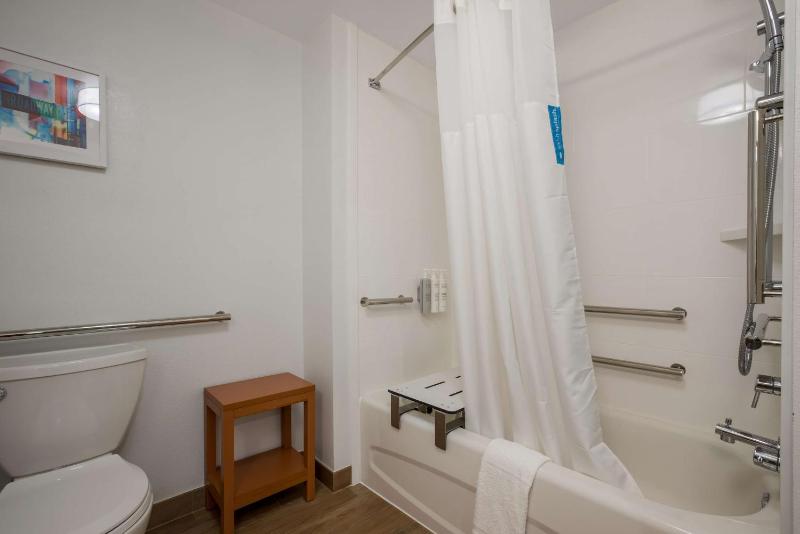 King Room - Mobility Access/Non-Smoking image 4