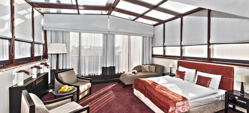 Business Double Room image 2