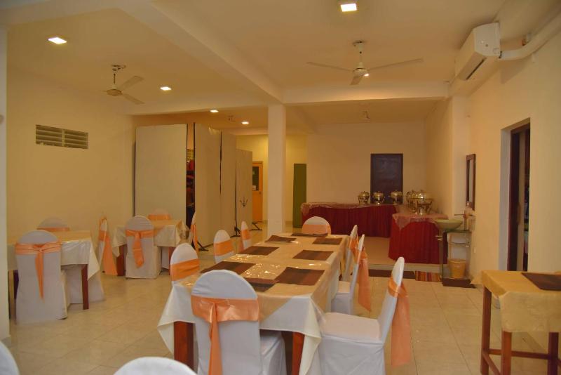 Emarald Holiday Homes - image 16