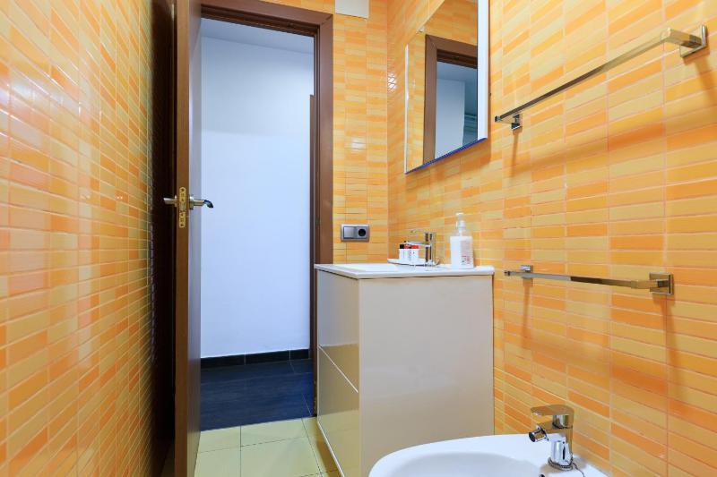 Housalia Corsega - Apartment 3 bedrooms next to Sagrada Familia - image 7