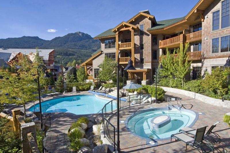 First Tracks Lodge by Lodging Ovations - image 3