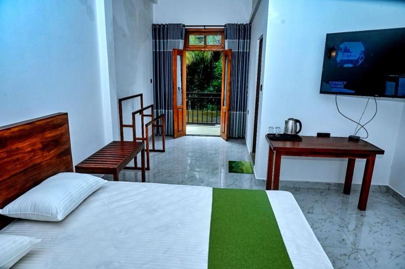 Emerald Home Stay - image 7