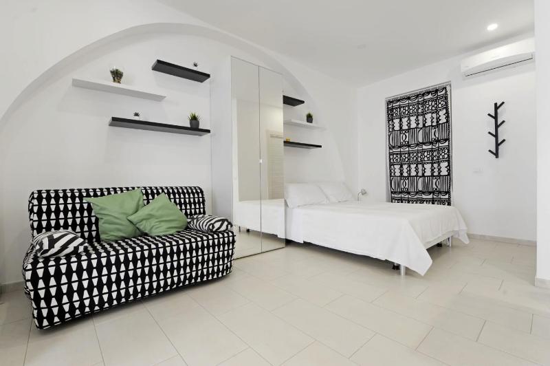 Black and White home Images
