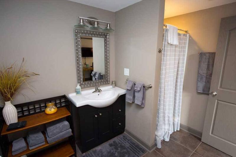 Deluxe King Room image 4