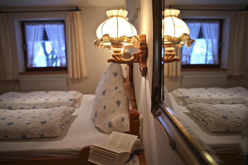 One-Bedroom Apartment image 2