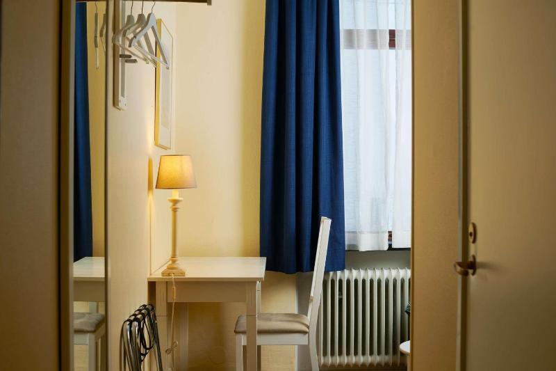 Economy Single Room - Pet Friendly/Non-Smoking image 3