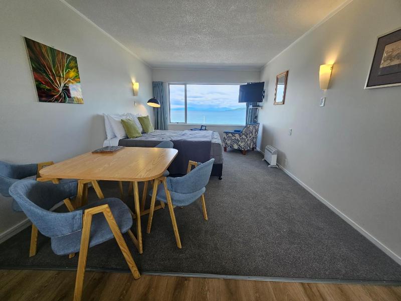 Tui Oaks Motel - image 8