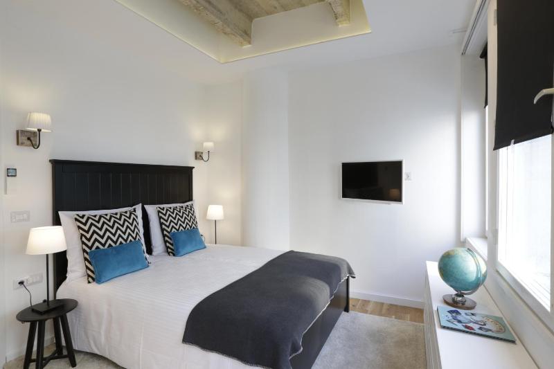 Luxury Two-Bedroom Apartment - Bogoviceva ulica 1  image 3