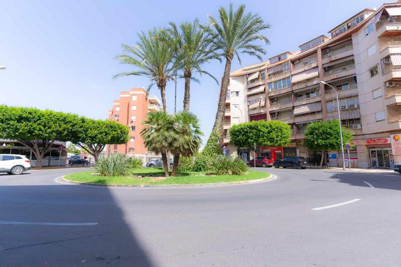 rentafive - Nuevo - Terraza - A/A - 2 min paseo - image 37