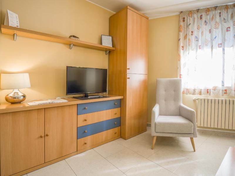 Two-Bedroom Apartment image 3