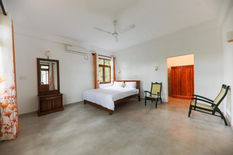 Hikka Tulips Villa - image 4
