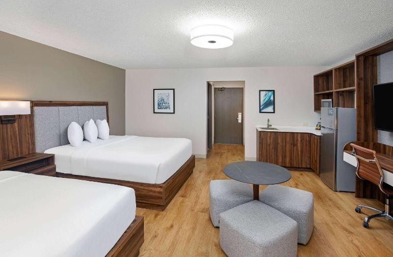 Suite with Two Queen Beds - Non-Smoking image 1