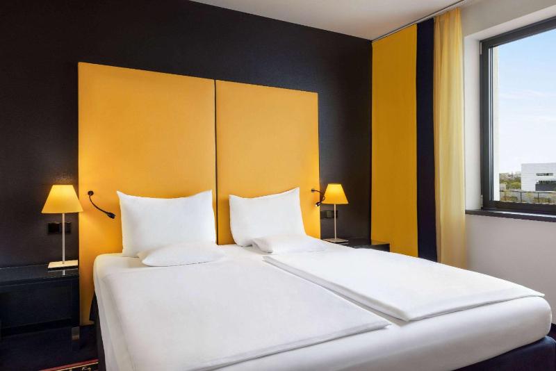 Superior Double Room image 4