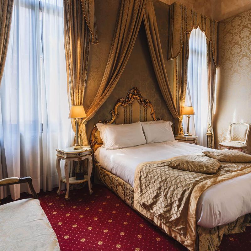 Suite with Canal View image 1