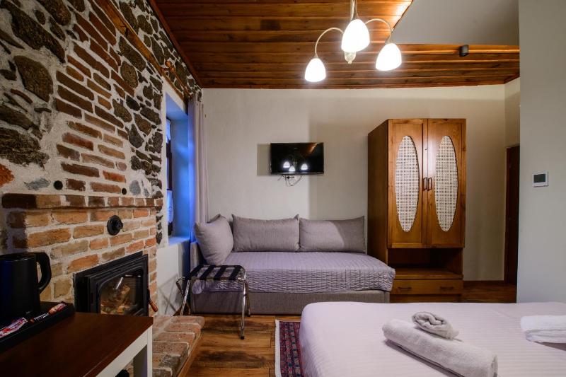 Double Room with Fireplace image 4