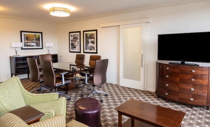 Pittsburgh Marriott City Center - image 15